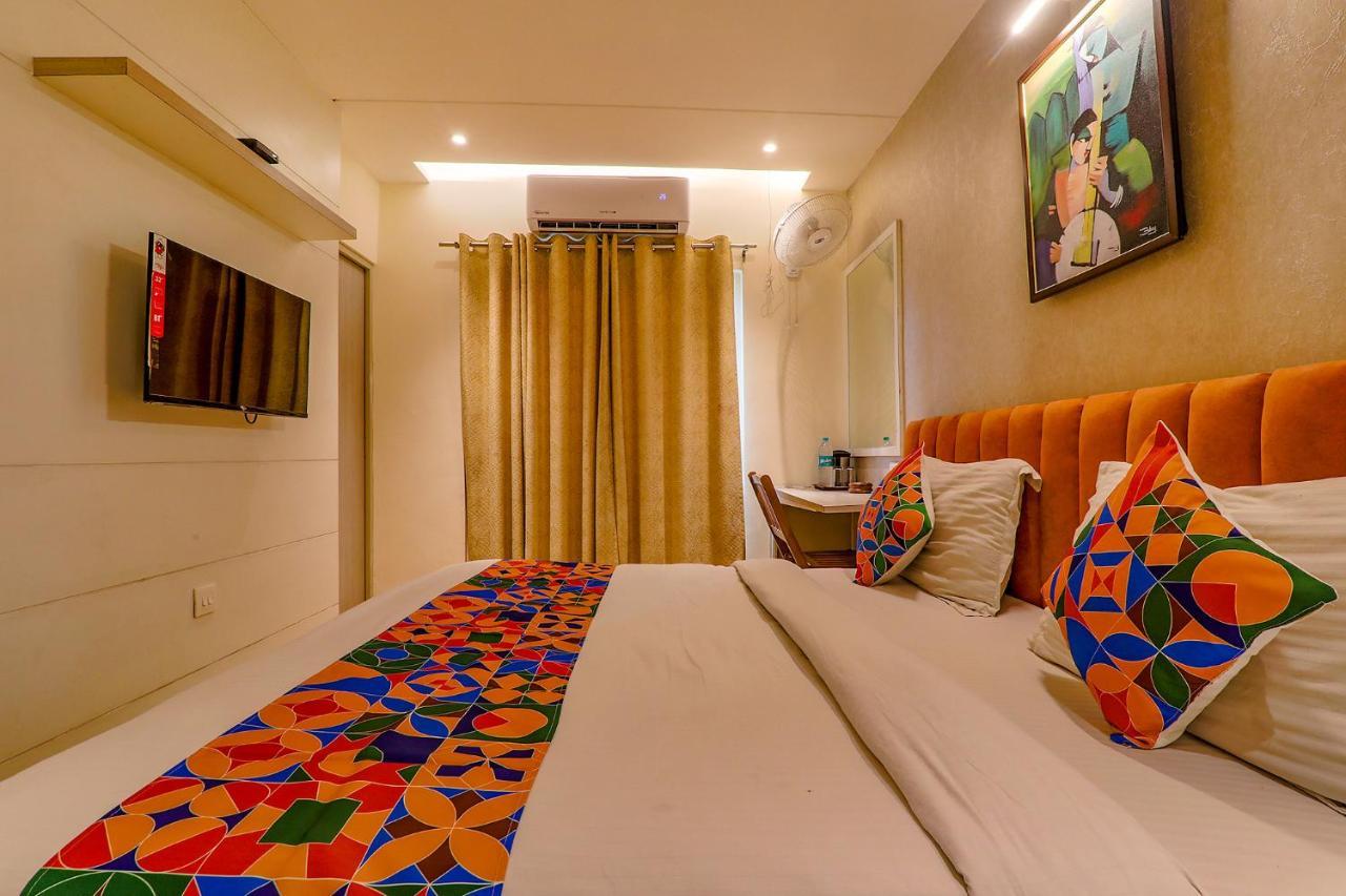 Hotel Townhouse Geetraj Near Shalimar Gateway Lucknow Exterior foto