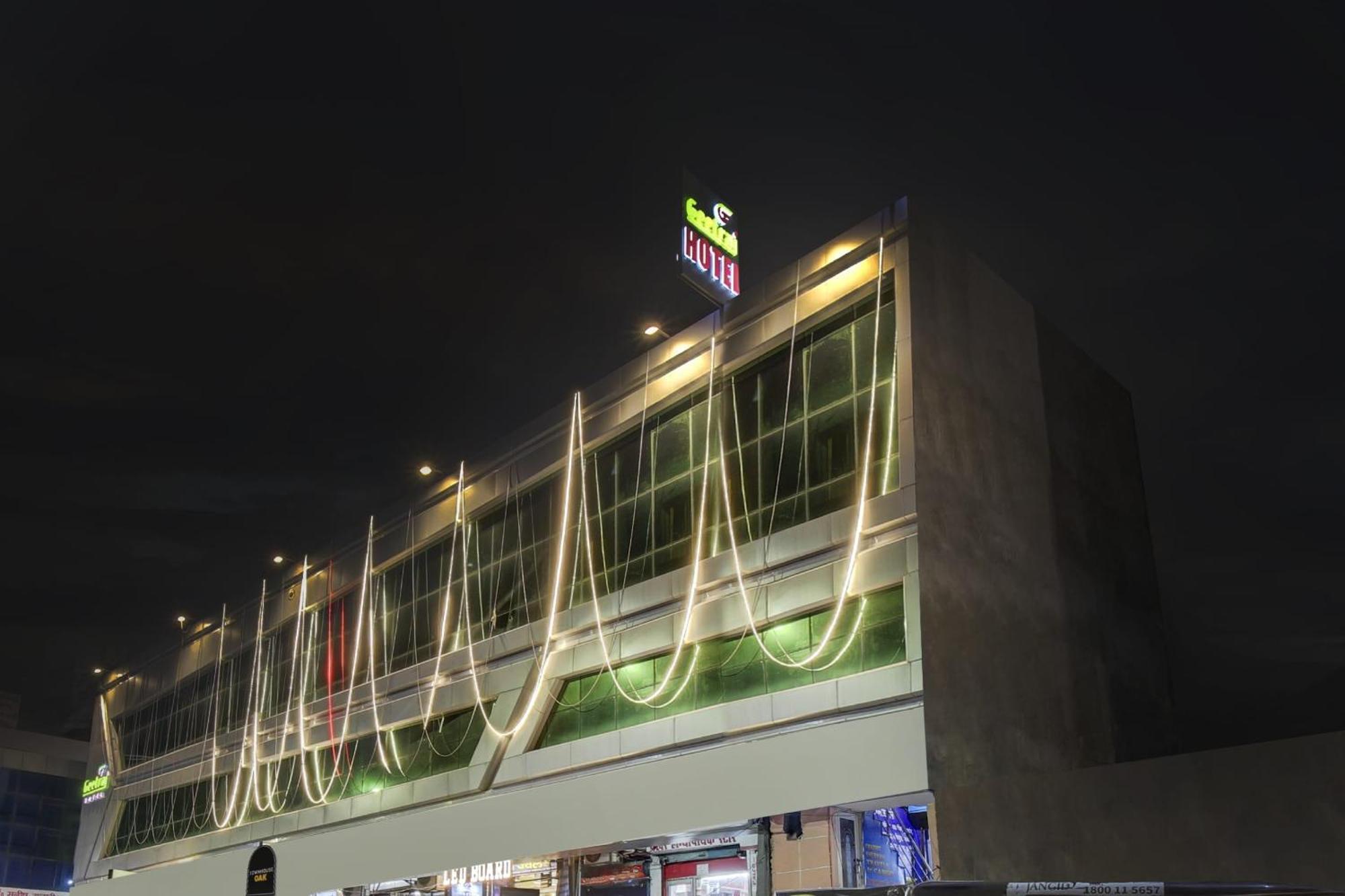 Hotel Townhouse Geetraj Near Shalimar Gateway Lucknow Exterior foto